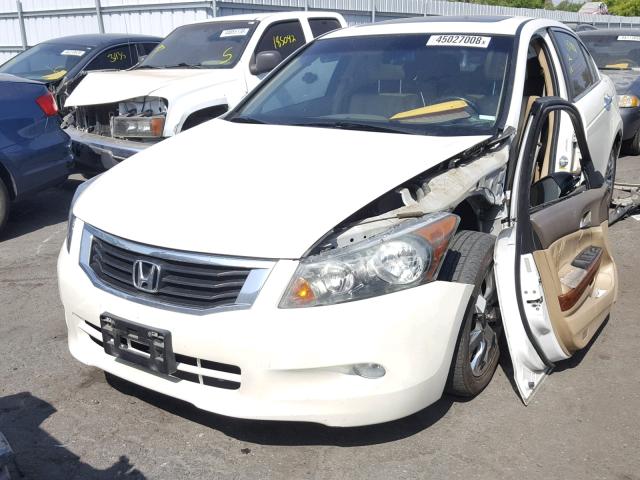 1HGCP3F84AA029828 - 2010 HONDA ACCORD EXL WHITE photo 2