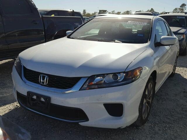 1HGCT1B34DA000747 - 2013 HONDA ACCORD LX- WHITE photo 2