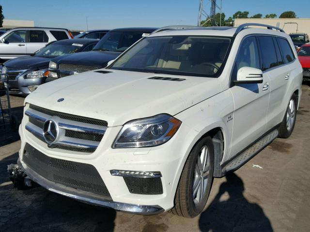 4JGDF7CE4DA157901 - 2013 MERCEDES-BENZ GL 450 4MA WHITE photo 2