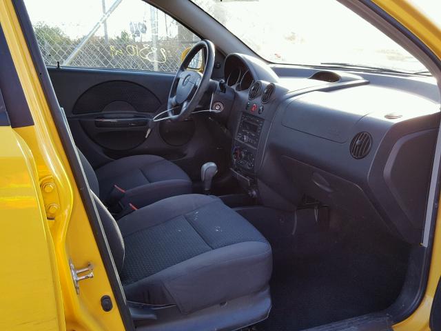 KL1TD66678B111815 - 2008 CHEVROLET AVEO BASE Żółty zdjęcie 5