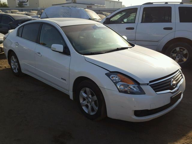 1N4CL21E87C183611 - 2007 NISSAN ALTIMA HYB WHITE photo 1