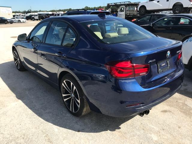 WBA8D9G57JNU70850 - 2018 BMW 330 XI Mavi fotoğraf 3
