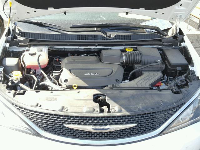 2C4RC1GG3JR272590 - 2018 CHRYSLER PACIFICA L 白色 照片 7