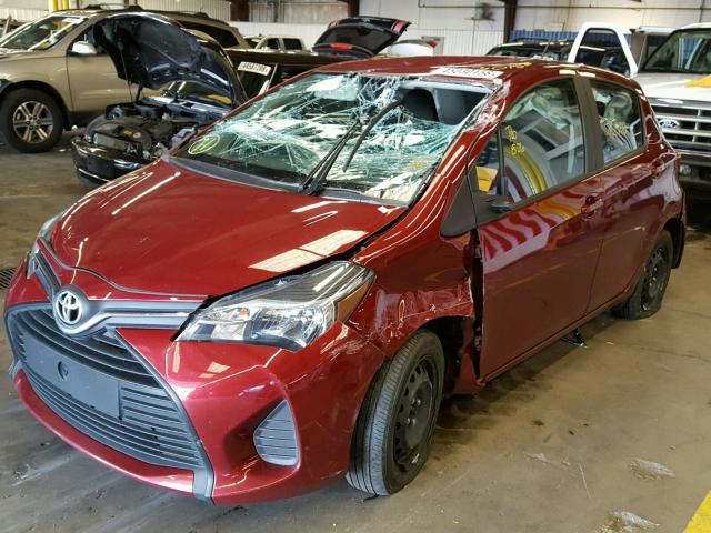 VNKKTUD39HA085865 - 2017 TOYOTA YARIS L RED photo 2