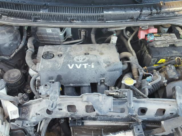 JTDBT923771101469 - 2007 TOYOTA YARIS GRAY photo 7