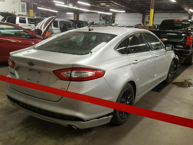 3FA6P0HDXGR233509 - 2016 FORD FUSION SE SILVER photo 4