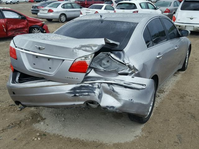 KMHGC4DE5BU113226 - 2011 HYUNDAI GENESIS 3. SILVER photo 4