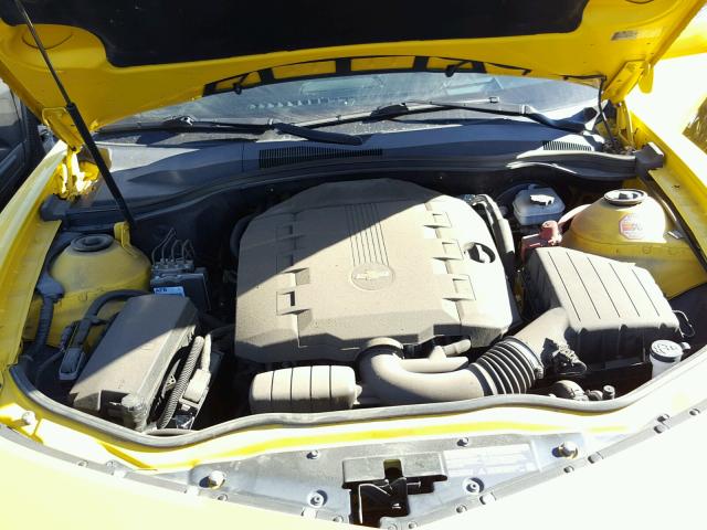 2G1FC1ED3B9102963 - 2011 CHEVROLET CAMARO LT YELLOW photo 7