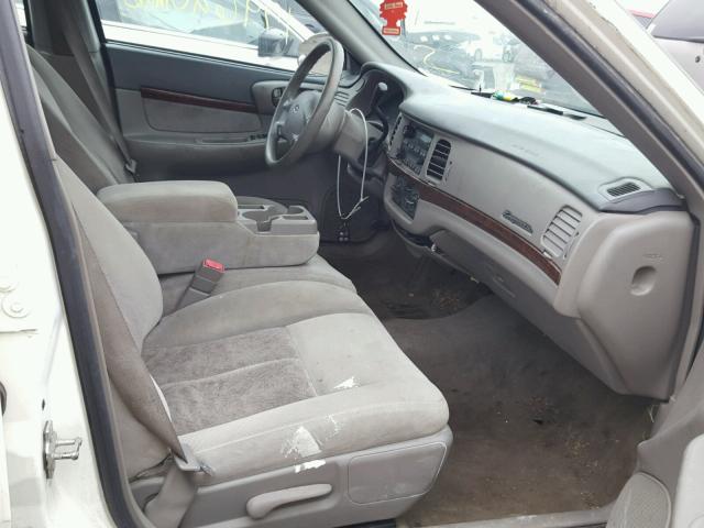 2G1WF52E749425427 - 2004 CHEVROLET IMPALA WHITE photo 5