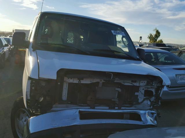 1FTNE2EW9DDA70398 - 2013 FORD ECONOLINE WHITE photo 9