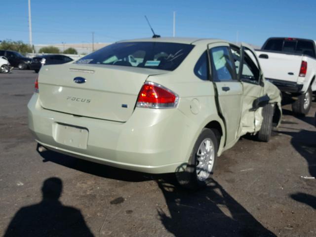 1FAHP3FN8BW150947 - 2011 FORD FOCUS SE GREEN photo 4