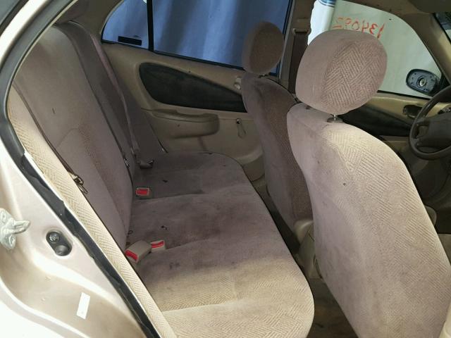 1Y1SK5284YZ407471 - 2000 CHEVROLET GEO PRIZM 金色 照片 6