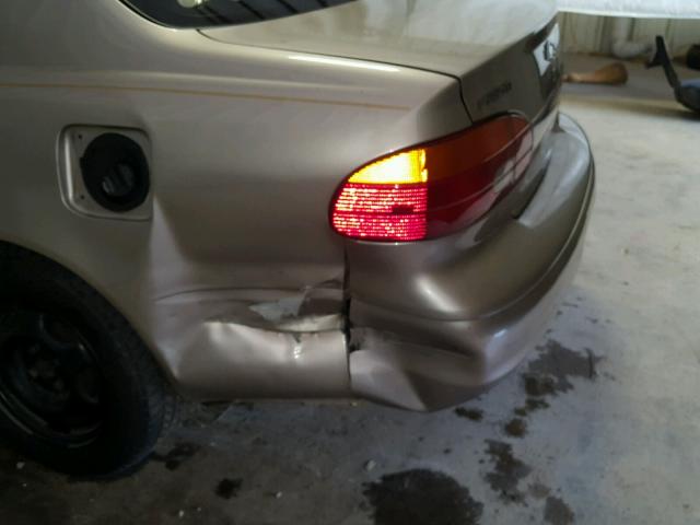 1Y1SK5284YZ407471 - 2000 CHEVROLET GEO PRIZM 金色 照片 9