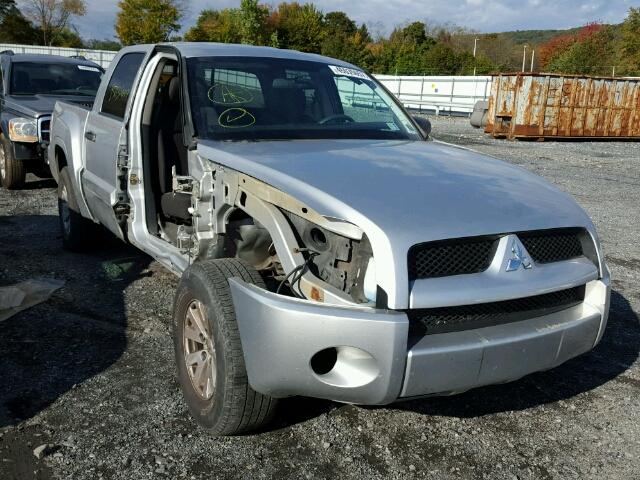 1Z7HT28K46S574744 - 2006 MITSUBISHI RAIDER LS SILVER photo 1