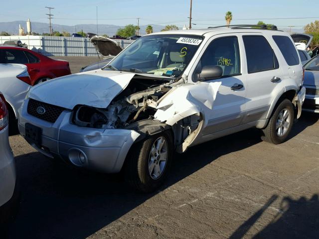 1FMYU03127KB17469 - 2007 FORD ESCAPE XLT WHITE photo 2