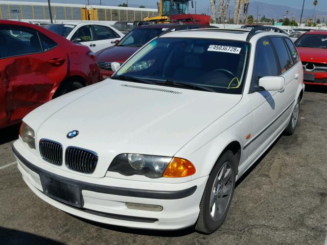 WBAAW334X1ET41815 - 2001 BMW 325 IT WHITE photo 2