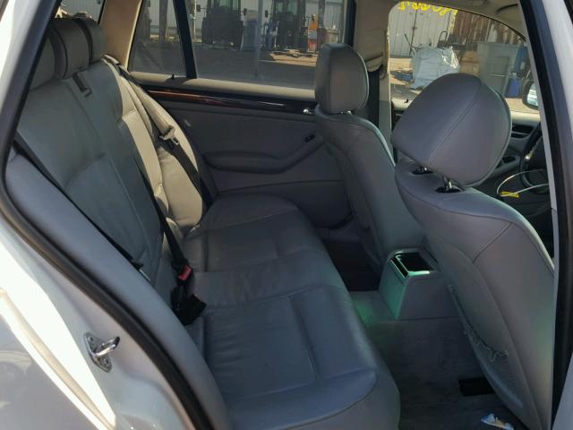 WBAAW334X1ET41815 - 2001 BMW 325 IT WHITE photo 6