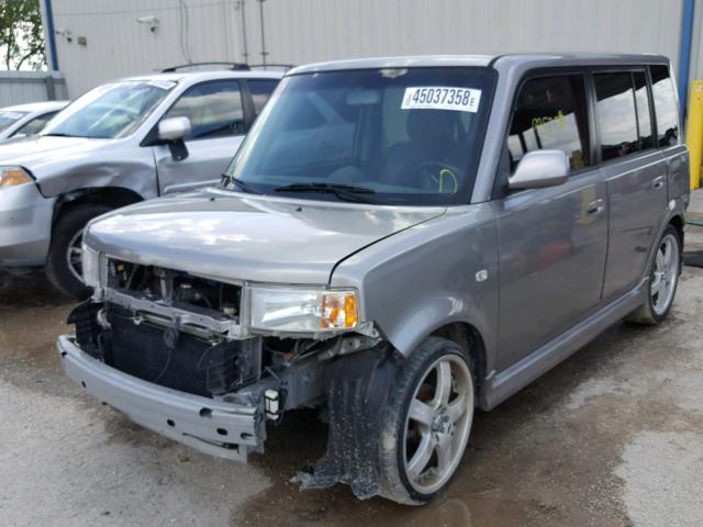 JTLKT334864117959 - 2006 TOYOTA SCION XB Grau Foto 2