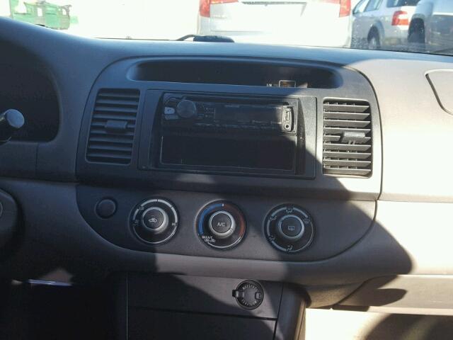 4T1BE32K45U085611 - 2005 TOYOTA CAMRY LE SILVER photo 9