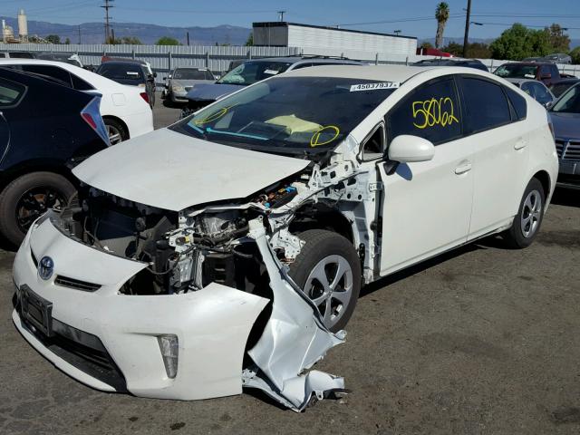 JTDKN3DU0F0479005 - 2015 TOYOTA PRIUS WHITE photo 2