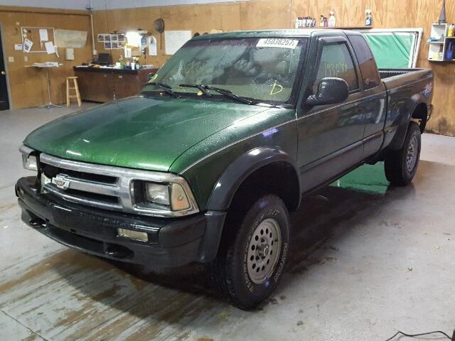 1GCCT19W5VK111186 - 1997 CHEVROLET S TRUCK S1 GREEN photo 2