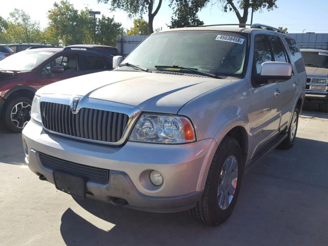 5LMFU27R93LJ43524 - 2003 LINCOLN NAVIGATOR BEIGE photo 2