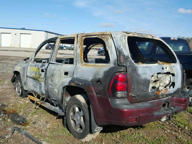 1GNDT13S842322432 - 2004 CHEVROLET TRAILBLAZE RED photo 3