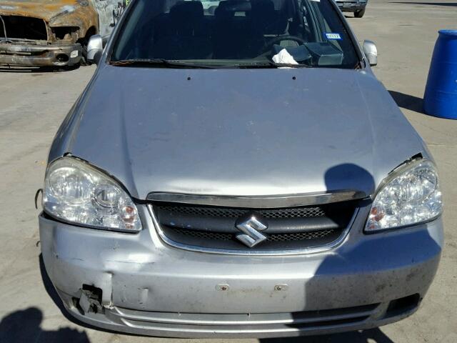 KL5JD56Z48K925589 - 2008 SUZUKI FORENZA BA SILVER photo 9