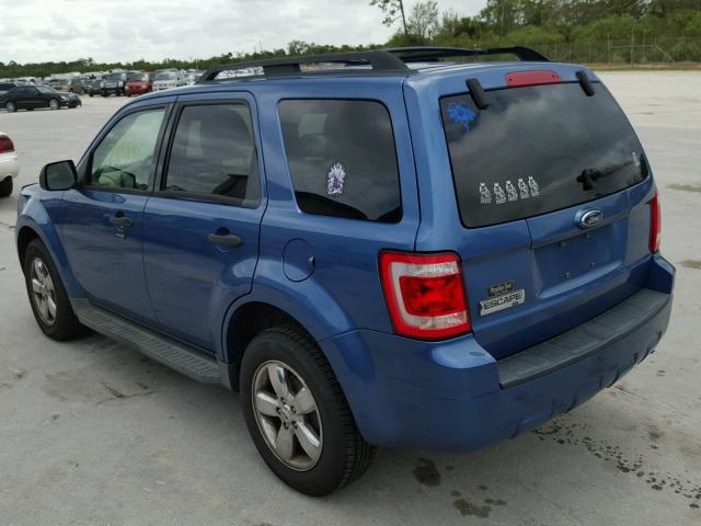 1FMCU03GX9KA26032 - 2009 FORD ESCAPE BLUE photo 3