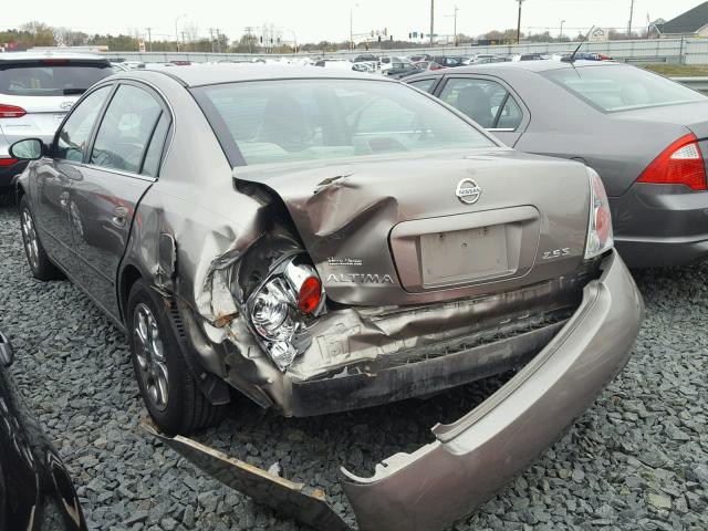 1N4AL11D85C301694 - 2005 NISSAN ALTIMA GRAY photo 3