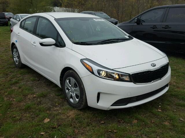 3KPFL4A78HE086049 - 2017 KIA FORTE WHITE photo 1