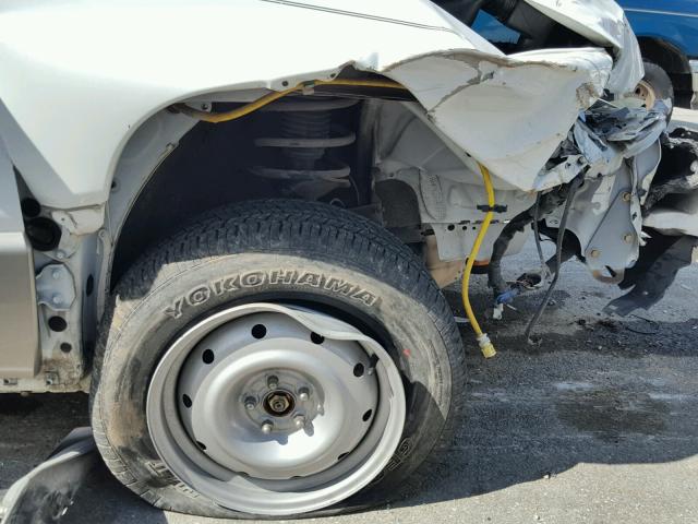 JF1SF65502H741192 - 2002 SUBARU FORESTER S 白色 照片 9