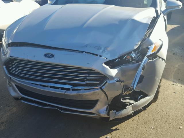 3FA6P0H73GR296722 - 2016 FORD FUSION SE SILVER photo 9