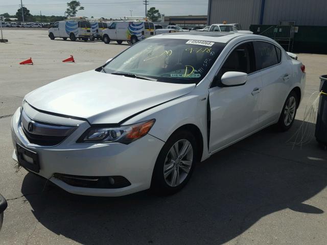 19VDE3F70DE301236 - 2013 ACURA ILX HYBRID WHITE photo 2