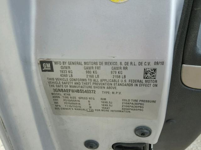 3GNBAEFW4BS540372 - 2011 CHEVROLET HHR LS SILVER photo 10