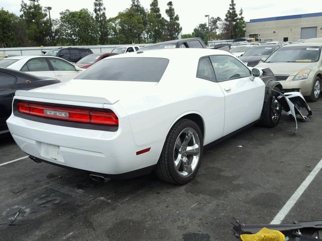 2C3CDYAG5DH649651 - 2013 DODGE CHALLENGER WHITE photo 4