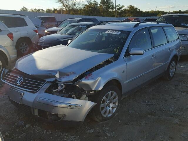 WVWVD63B03E070485 - 2003 VOLKSWAGEN PASSAT GLS SILVER photo 2