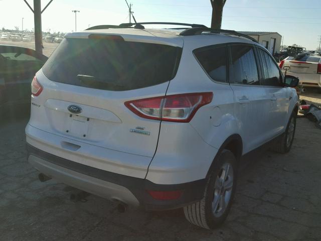 1FMCU0G91DUC01812 - 2013 FORD ESCAPE SE WHITE photo 4