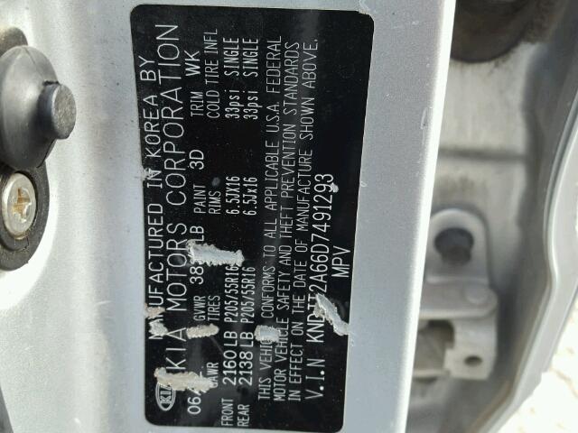 KNDJT2A66D7491293 - 2013 KIA SOUL + SILVER photo 10