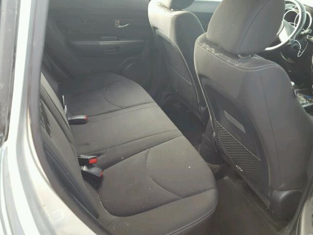 KNDJT2A66D7491293 - 2013 KIA SOUL + SILVER photo 6