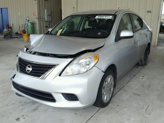 3N1CN7AP5DL885567 - 2013 NISSAN VERSA S SILVER photo 2