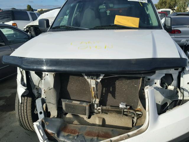 1FMPU14595LA18660 - 2005 FORD EXPEDITION WHITE photo 7