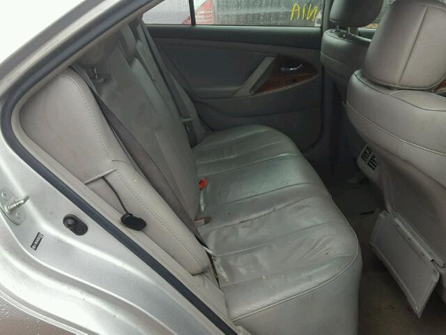 4T1BK46K58U563094 - 2008 TOYOTA CAMRY LE ვერცხლისფერი ფოტო 6