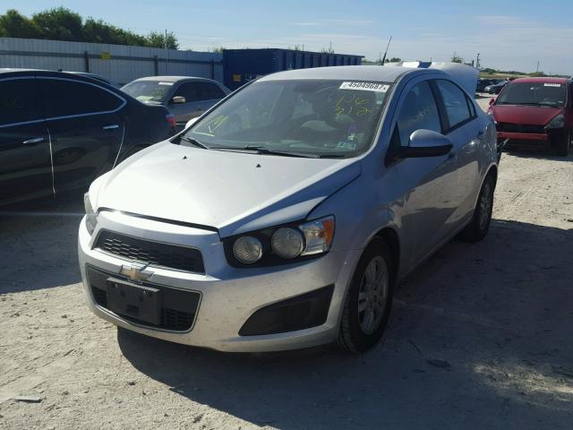 1G1JA5SH8C4156312 - 2012 CHEVROLET SONIC LS SILVER photo 2