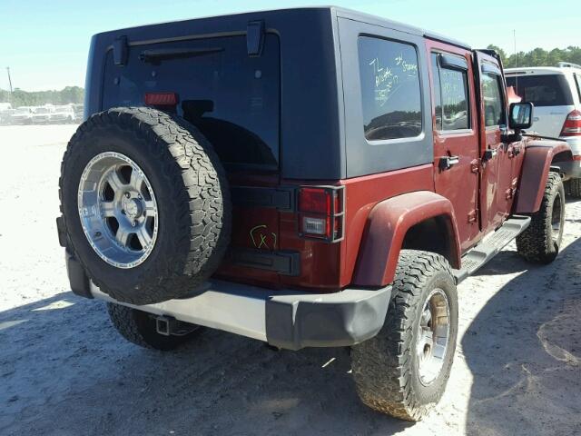 1J4GA591X8L566935 - 2008 JEEP WRANGLER U RED photo 4