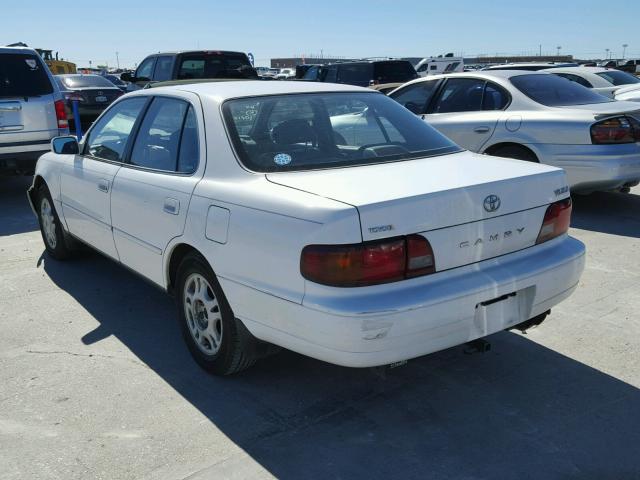 4T1GK13E3SU859046 - 1995 TOYOTA CAMRY XLE WHITE photo 3