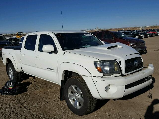 3TMMU4FNXBM031496 - 2011 TOYOTA TACOMA DOU WHITE photo 1