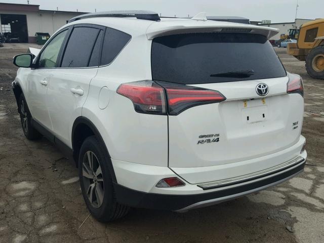 JTMRFREV9JJ208484 - 2018 TOYOTA RAV4 ADVEN WHITE photo 3