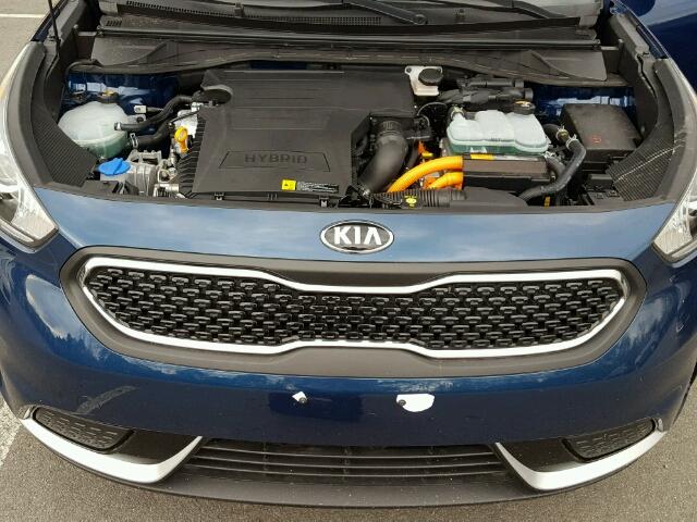 KNDCB3LC3H5095084 - 2017 KIA NIRO BLUE photo 7