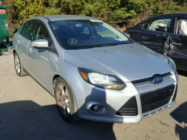 1FAHP3J22CL238716 - 2012 FORD FOCUS SILVER photo 1